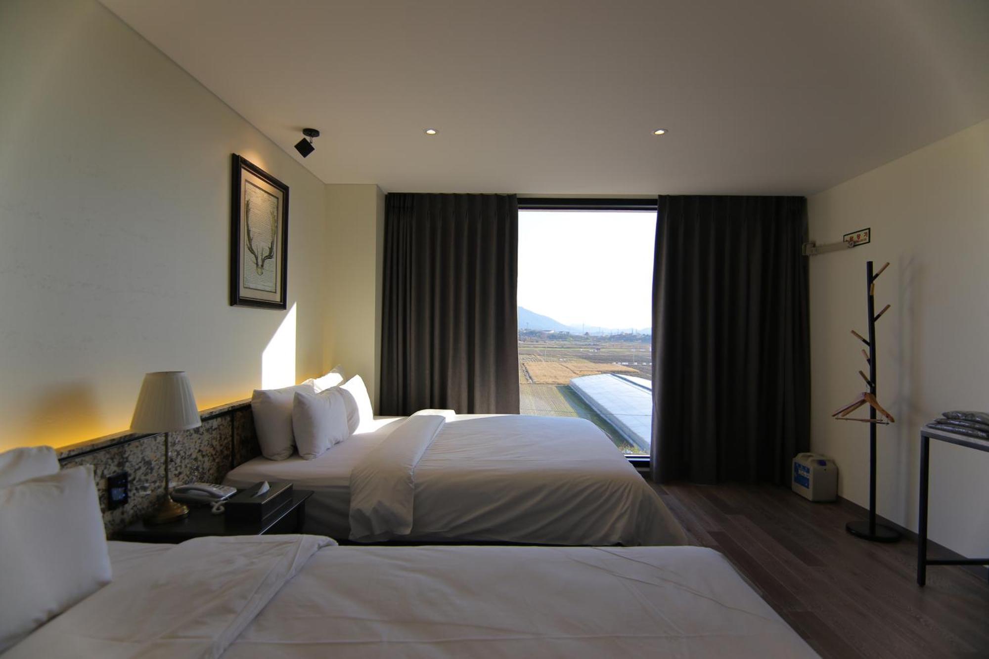 Suncheon Hotel Gite Cameră foto