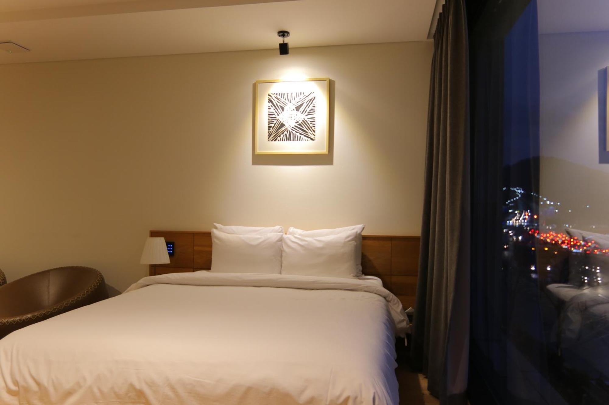 Suncheon Hotel Gite Cameră foto